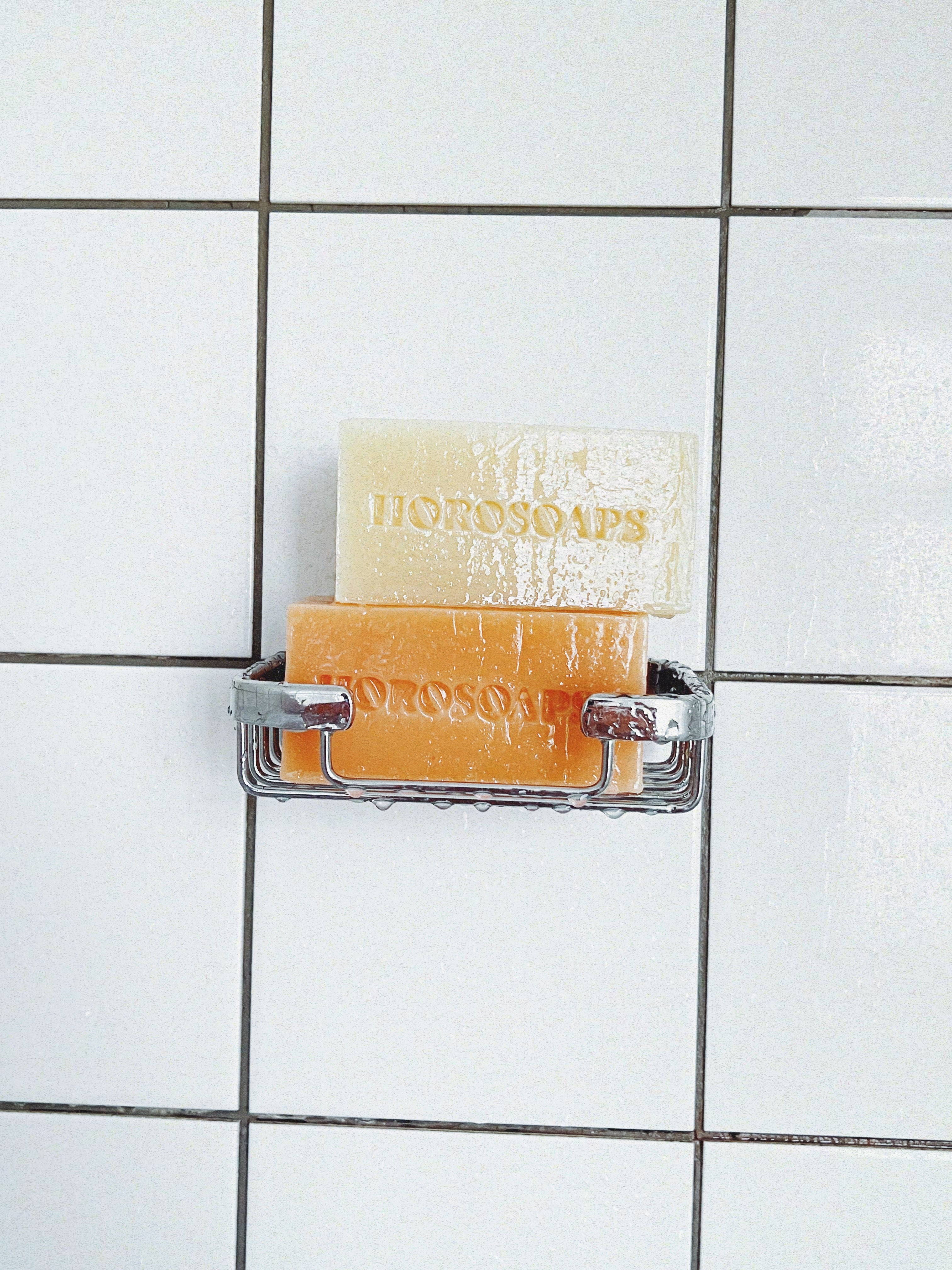 LEO BAR